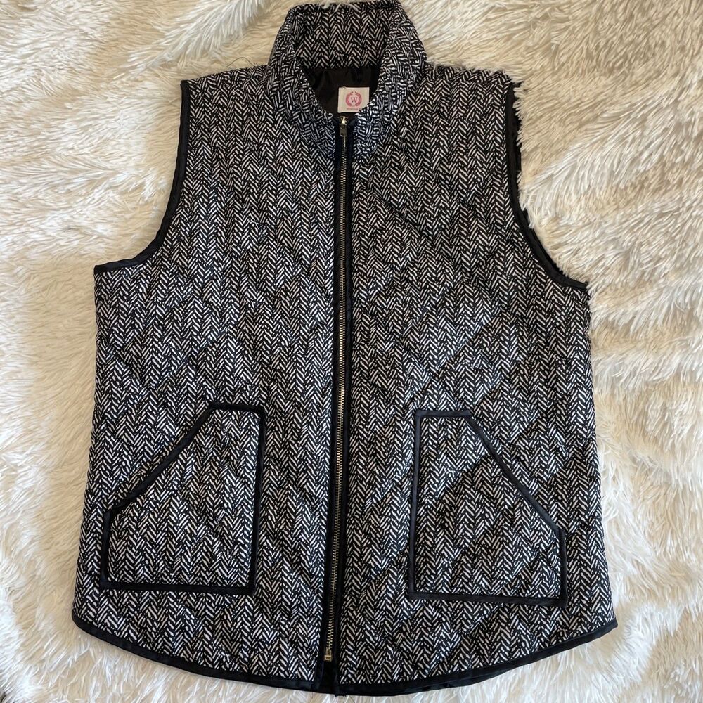 Wanna B Vest Women's Large Black and White Zipper Pockets Quilted Fall Winter